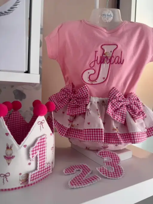 foto de conjunto de cumpleaños de mi bebé moda infantil