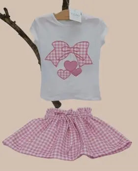 CONJUNTO NIÑA LAZO CORAZONES VICHY ROSA