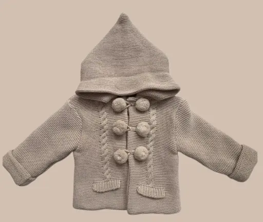 ABRIGO DOBLE PUNTO POMPONES